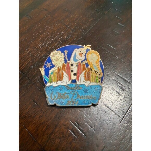 Disneyland Disney Winter Dreams World of Color Olaf Frozen Pin - Picture 1 of 4